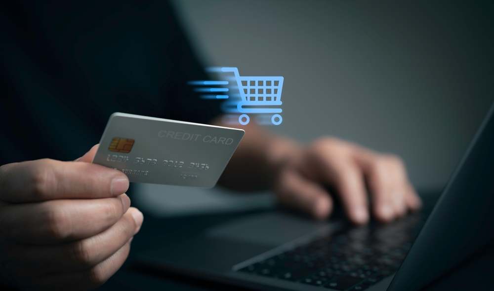 Man,Use,Labtop,With,Online,Shopping,Digital,Cart,With,Credit Kredi Kartı ile Ödeme - 9ed1e36d18